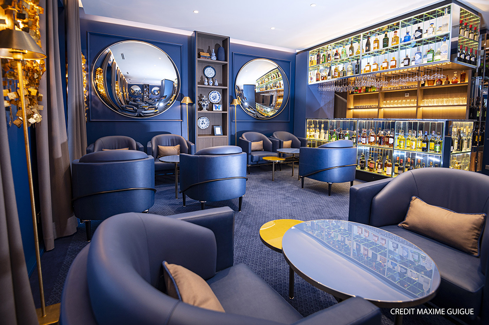 bar lounge blue pearl